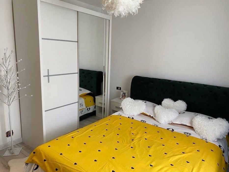 Vand apartament 2 camere decomandat