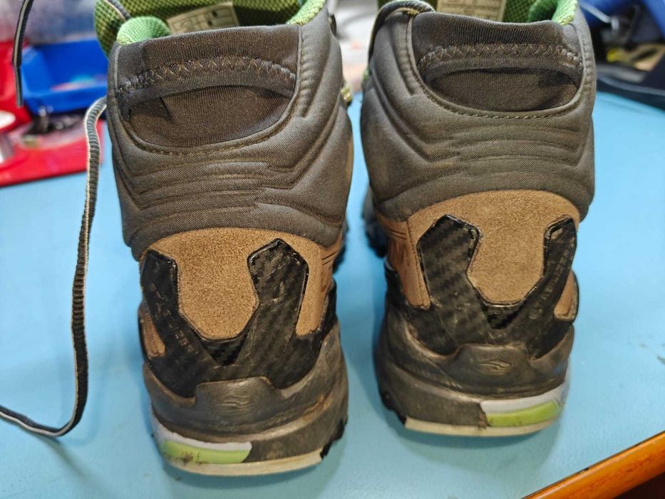 Bocanci 3 sezoane La Sportiva copii 36.5