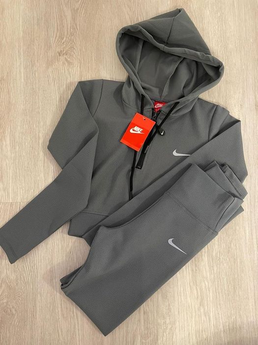 Treninguri damă de calitate superioara!