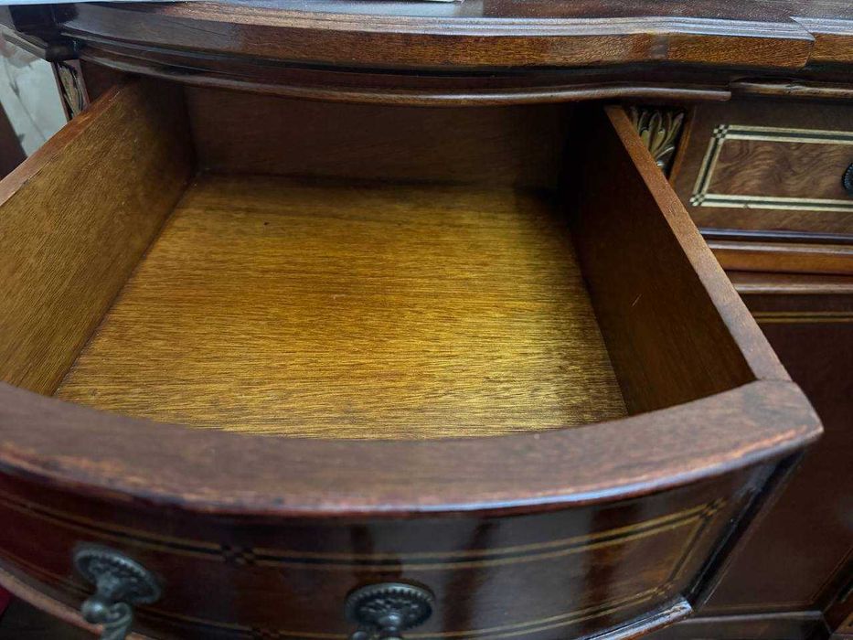 комод деревянный