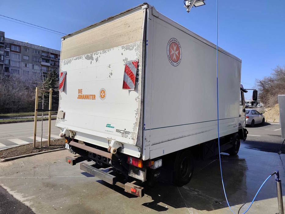 Продавам падащ борд