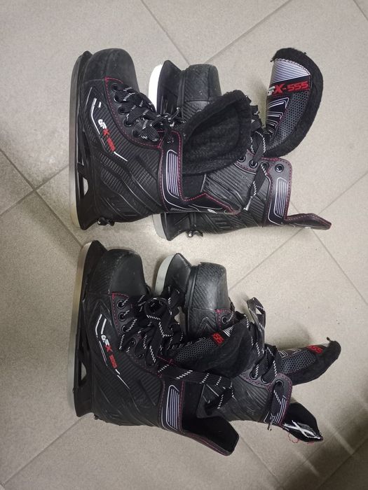 Коньки хоккейные