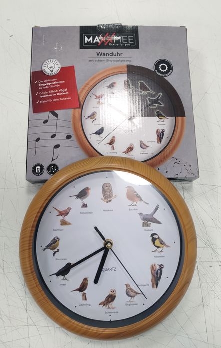 Стенен часовник Easymaxx с автентични птичи песни.