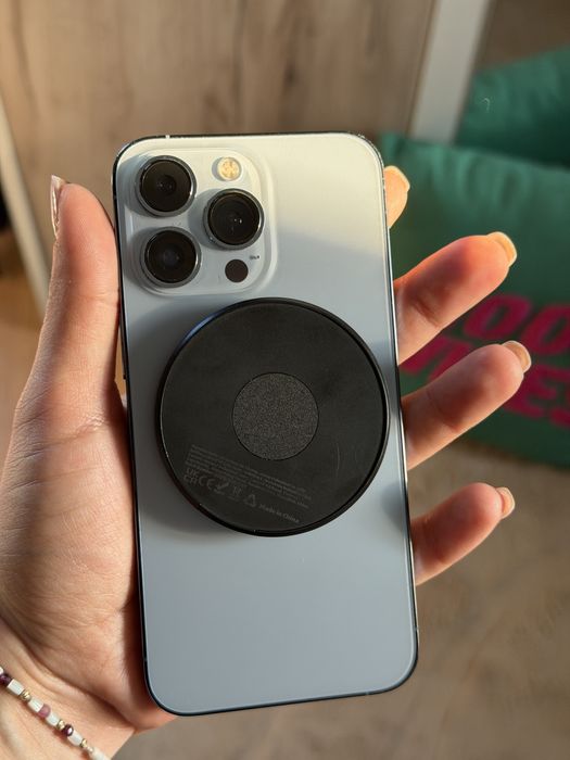 Телефон  iPhone 13pro Sierra Blue