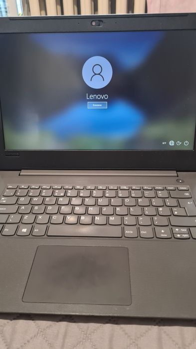 Lenovo V130/ i5 / 128 GB