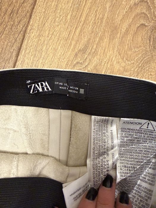 Кожен бежов  клин Zara