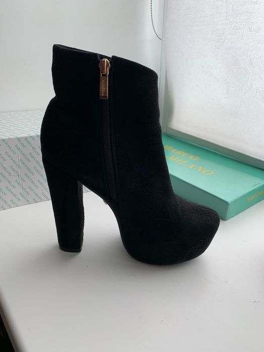 Женская обувь разная