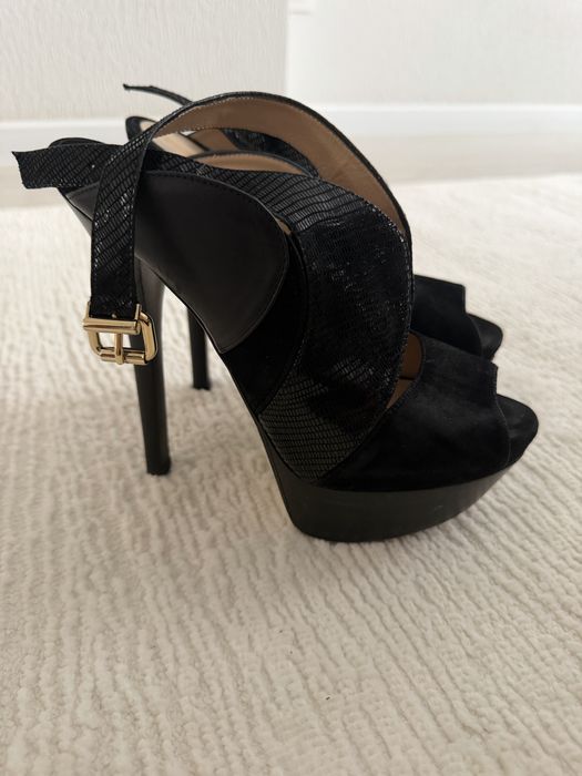 ОБУВЬ на платформе Fendi