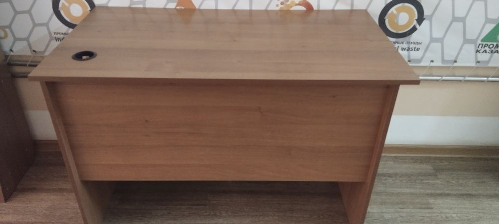 Стол компьютерный, мебель, шкаф