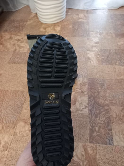 Продаю полусапожки