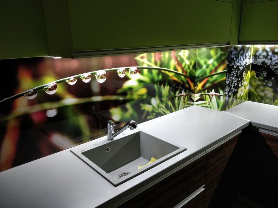 Интериорен гръб за кухня