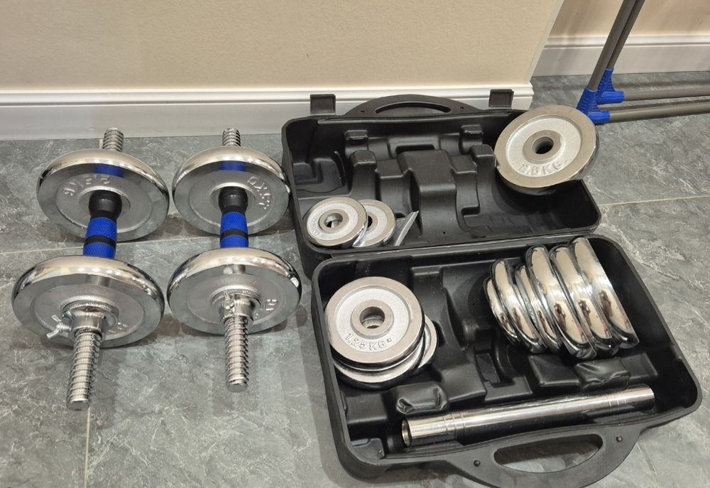 Продаю набор гантелей