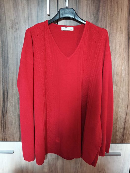 Дамски пуловери по 10 лв