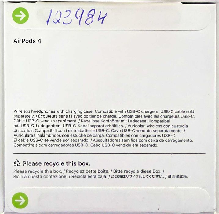 Продавам слушалки Apple Air Pods 4 не са ползвани.