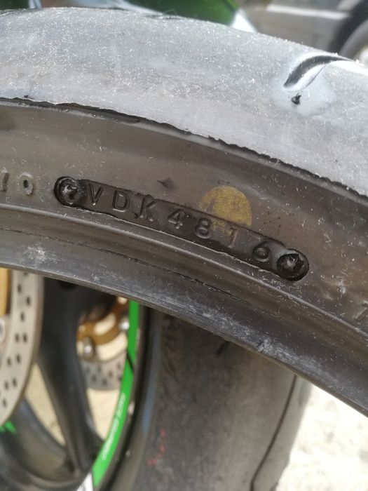 Bridgestone Battlax  120/70/17