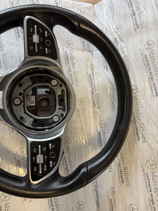 Волан за Мерцедес W177,205, 213 кожен волан Mercedes