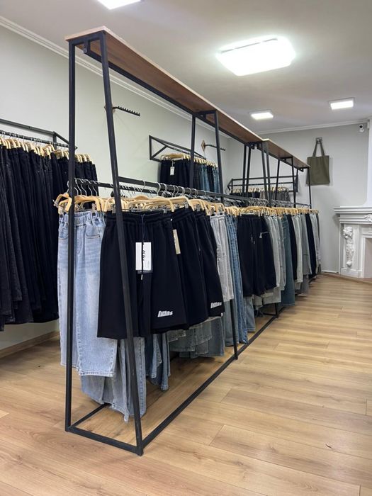 Полки для вещей.