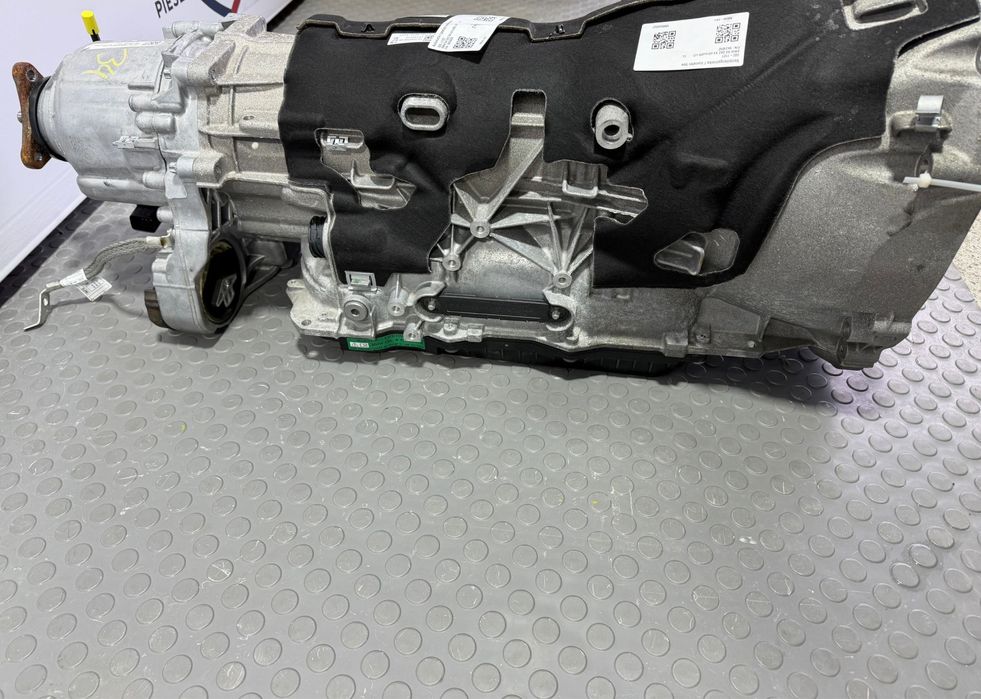 Cutie Viteze Automată BMW ZF 8HP Mild Hybrid GA8X51CZ 070WXD + Cardan Original – 3000 KM – Stare Ca Nouă