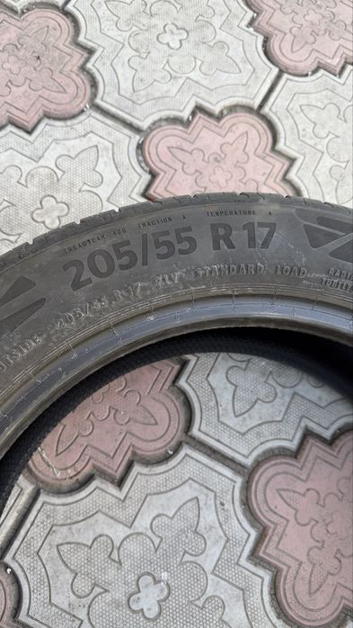 Продам комплект шин 205/55 R17