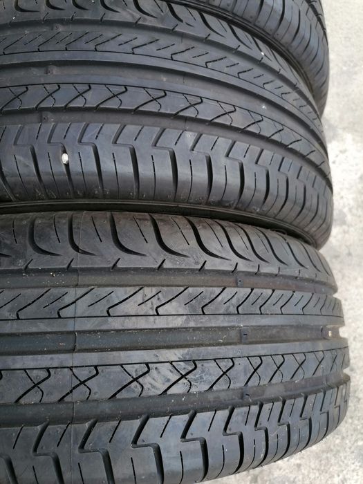 Vând 4 anvelope vară gt radial 205.60.15