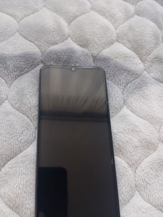 Продам смартфон Самсунг 12А