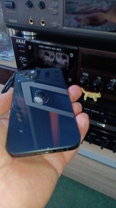 iPhone 13 impecabil (pentru piese)