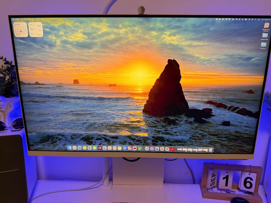 Монитор Samsung M8 smart -4K