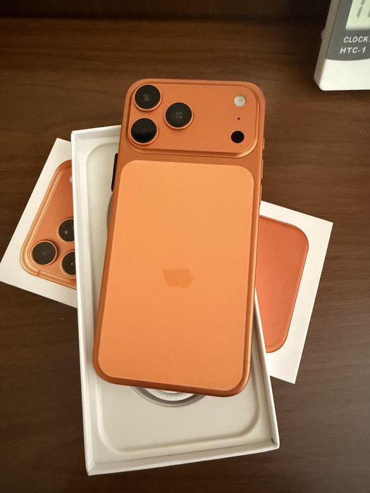 Продаю новый iPhone 17 pro max