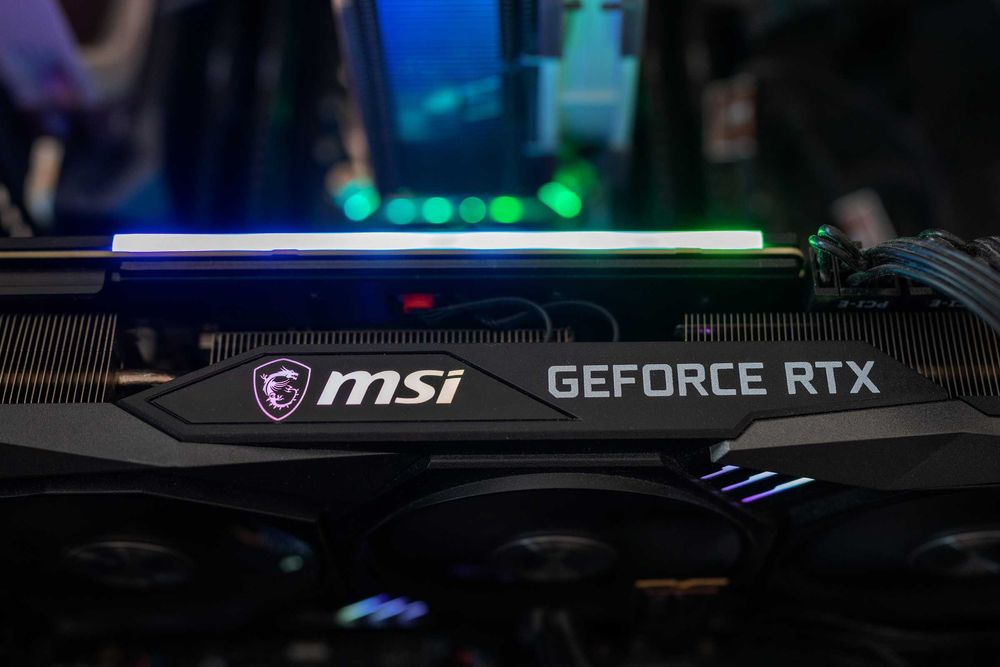MSI GeForce RTX 3070 Gaming Trio X – Топ състояние, Пълен комплект