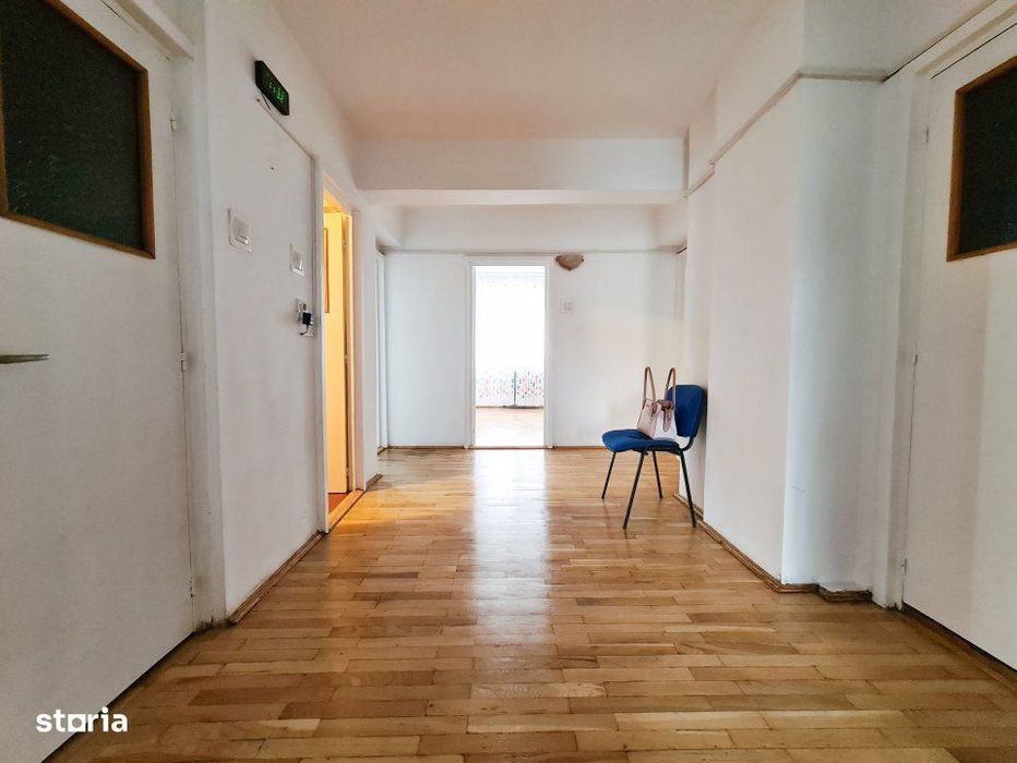 Apartament 4 camere | Decomandat | 100mp | Parcare| Piata Cipariu!