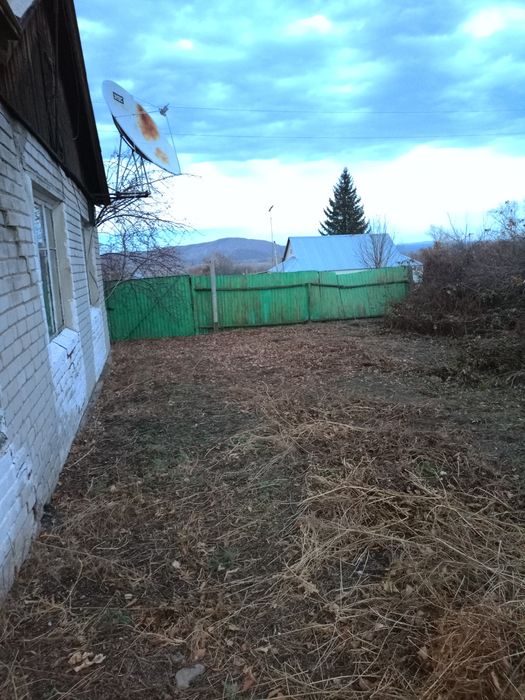 Дом . 3 комнаты и кухня