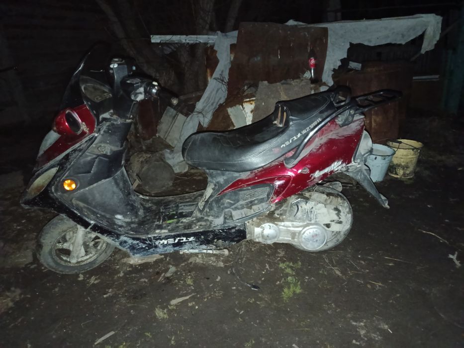 Продам скутар на ходу