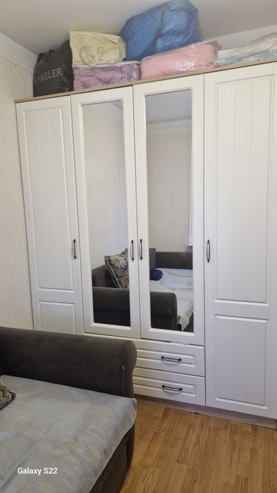 Продам шкаф, диван, столик