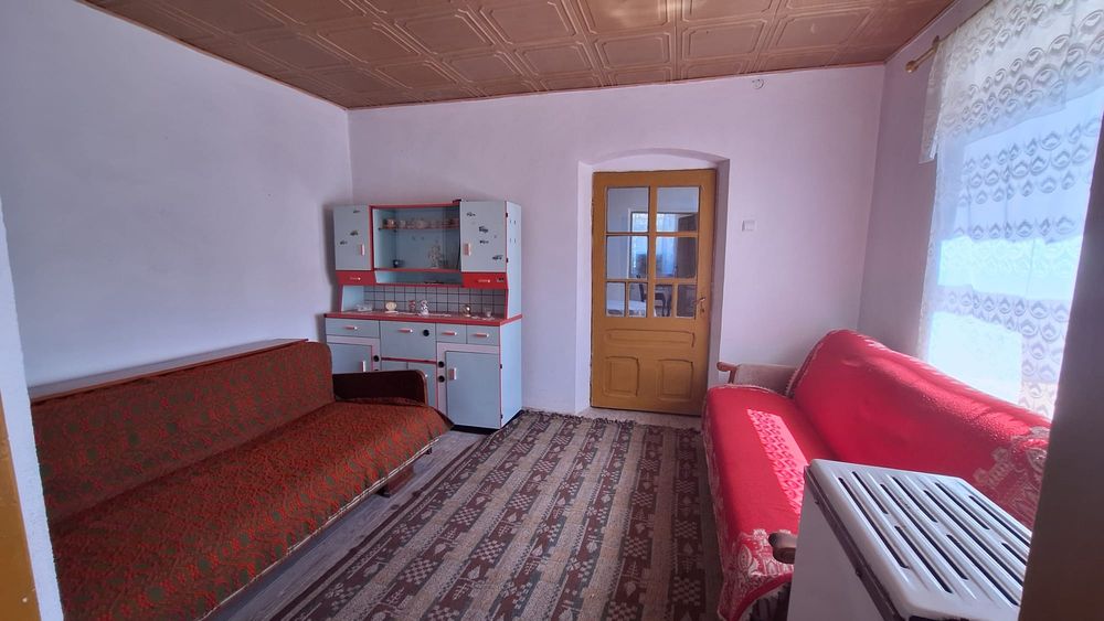 Casă spațioasă 715 mp teren + Panouri Solare – Poiana Mare, str. Liniștei