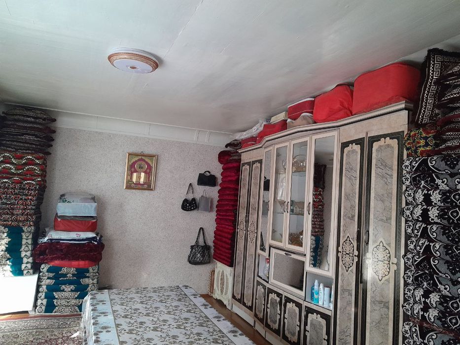 Каттакургон шахар Боборахим Машраб кучаси 88-уй сотилади