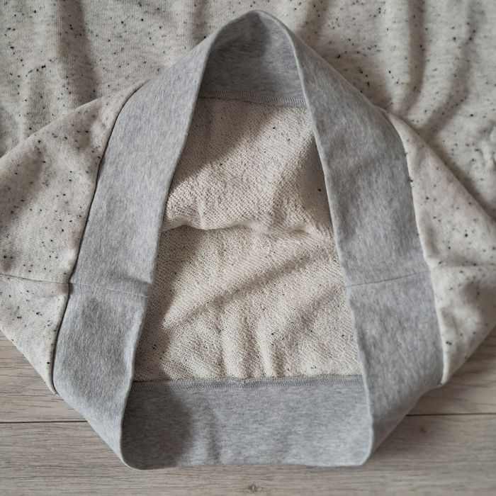 Дамски пуловер дълъг ръкав, размер - S/M.