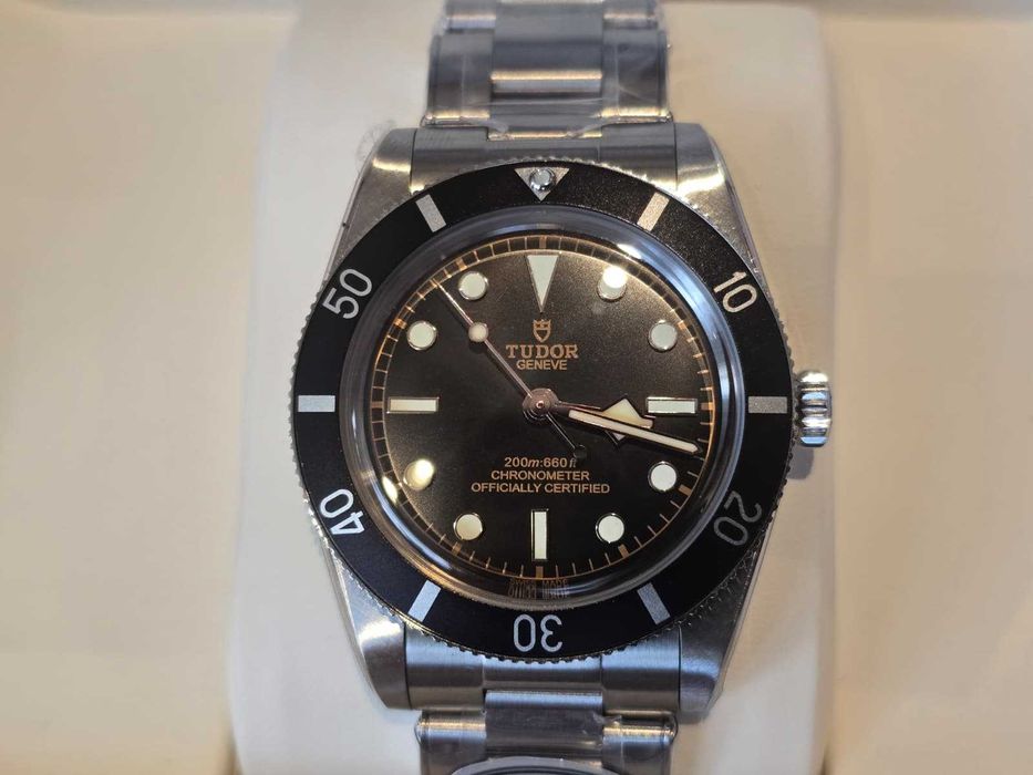 Tudor Black Bay 54 – 37 mm