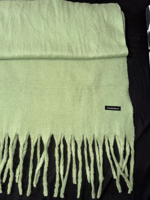 Зелен зимен топъл шал