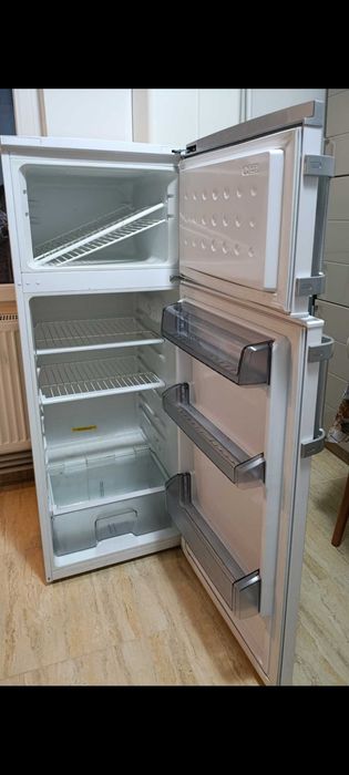 Frigider arctic 650 lei