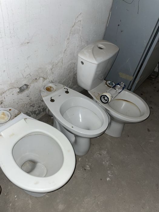 Продам унитазы в хорошем состоянии