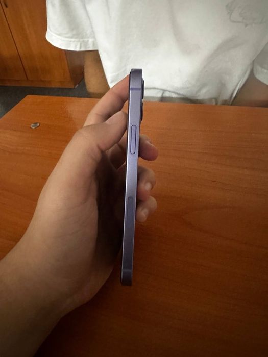 12 iphone в отличном состяние