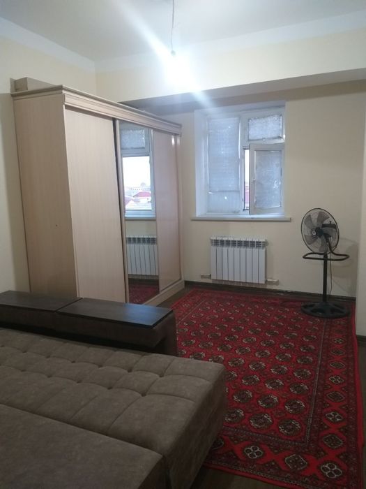 Аренда метро беруни 1.хонали оилага берилади расмдаги уй