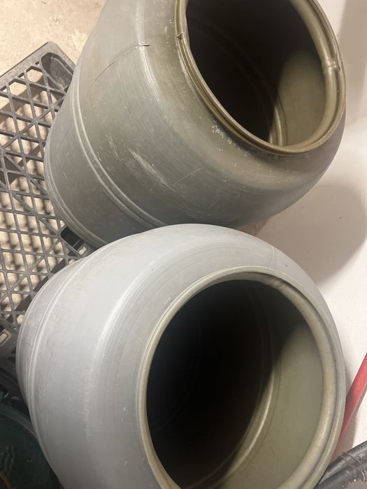 Butoi de plastic 200 L