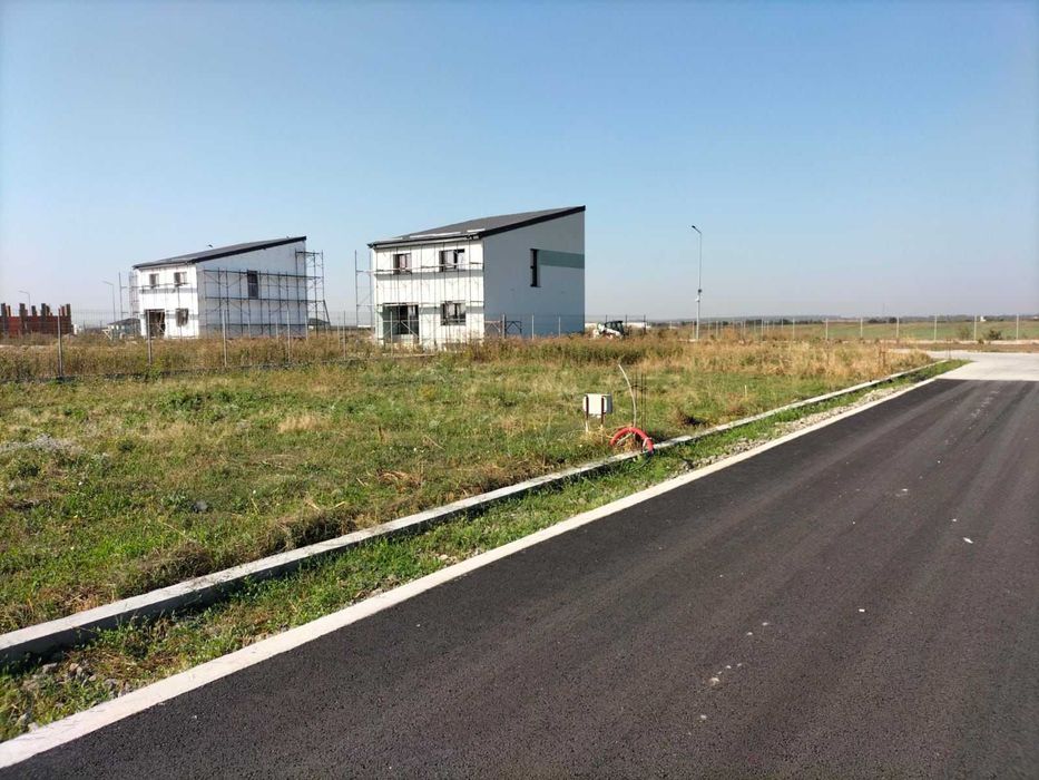 Vanzare teren Berceni - strada Sfanta Ana