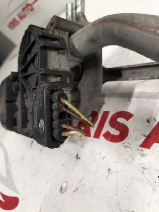 Моторче - механизъм предни чистачки Peugeot 207 / Пежо 207 2008г.