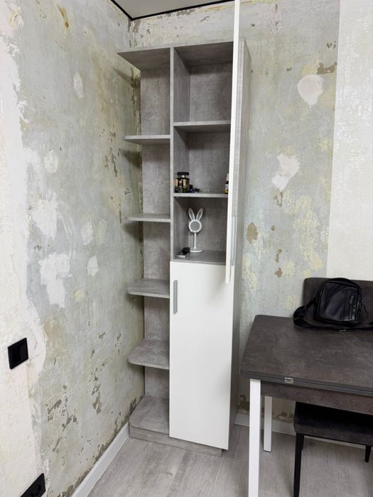 Шкаф-пенал в отличном состоянии!