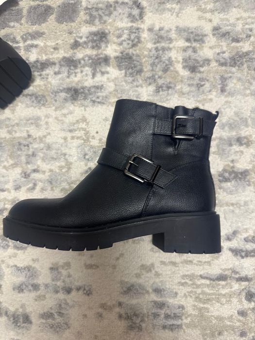 Ghete dama numărul 38 imblanite