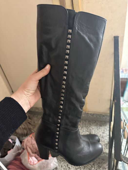 Много запазени боти и ботуши с естествена кожа ! Бутикови