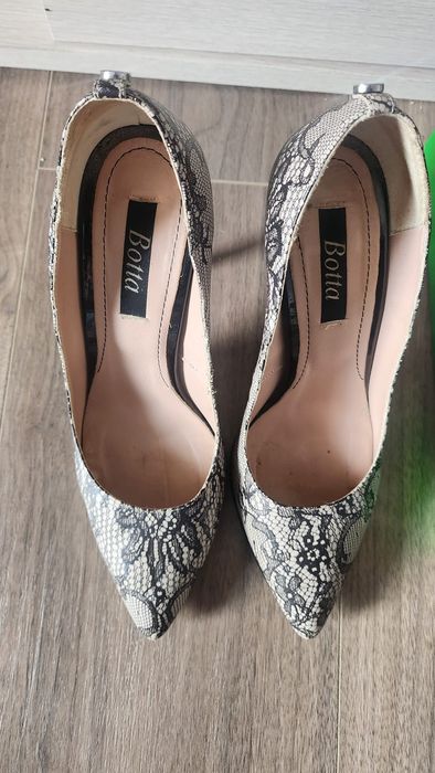 Pantofi eleganti stiletto Botta