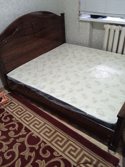 Спальный кроват..